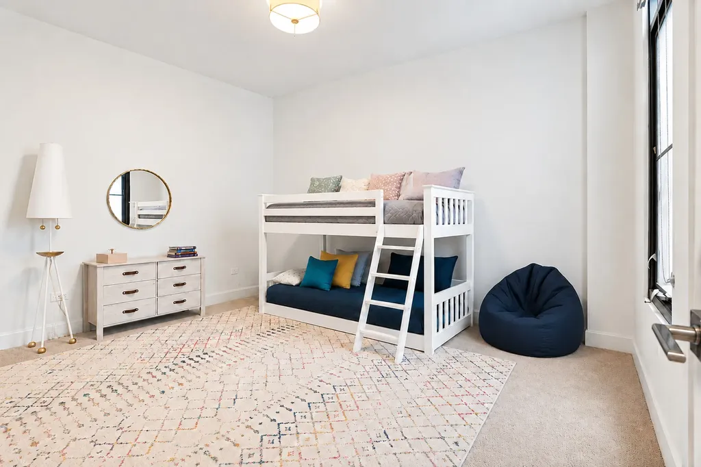 28 North Carpenter Street Chicago IL 60607