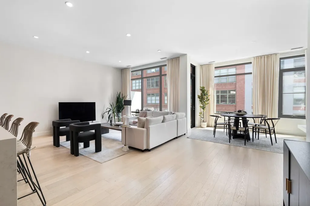 28 North Carpenter Street Chicago IL 60607