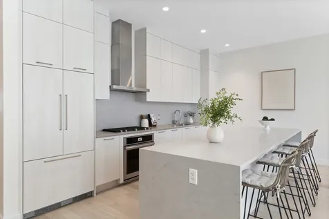 28 North Carpenter Street Chicago IL 60607