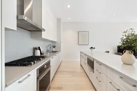 28 North Carpenter Street Chicago IL 60607