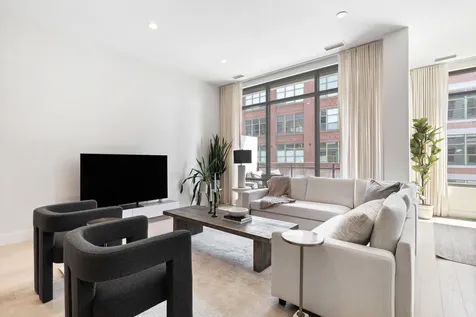 28 North Carpenter Street Chicago IL 60607
