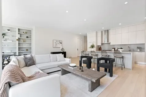 28 North Carpenter Street Chicago IL 60607