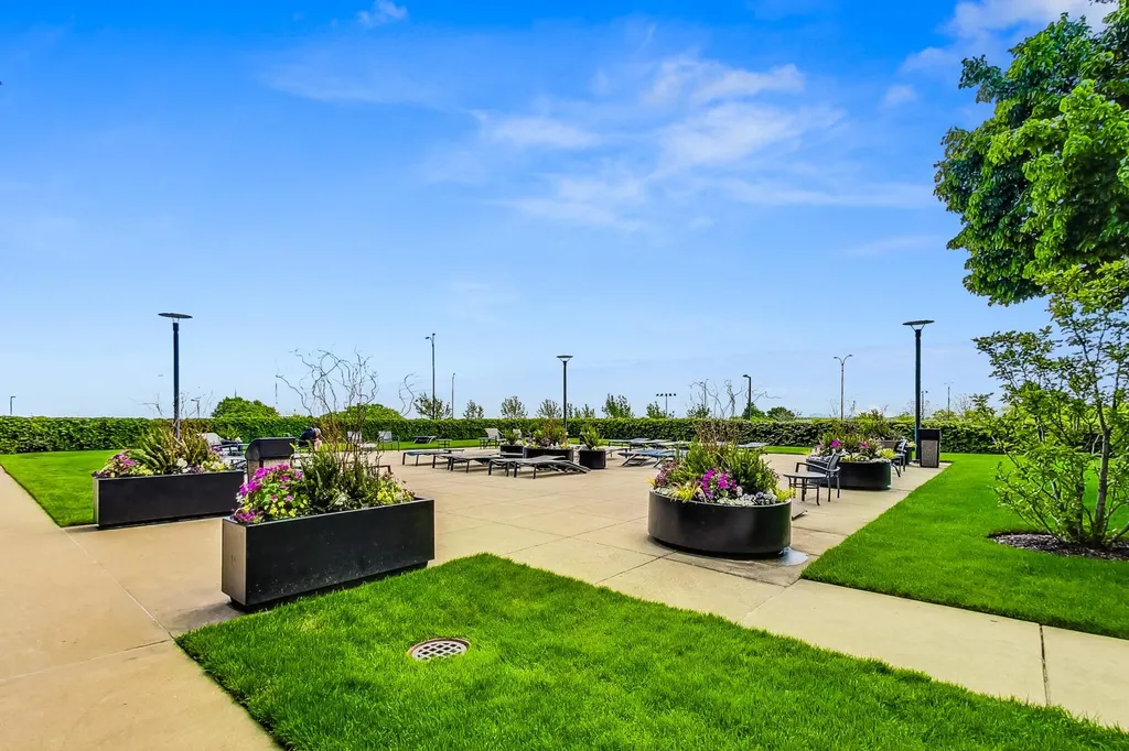 155 North Harbor Drive Chicago IL 60601