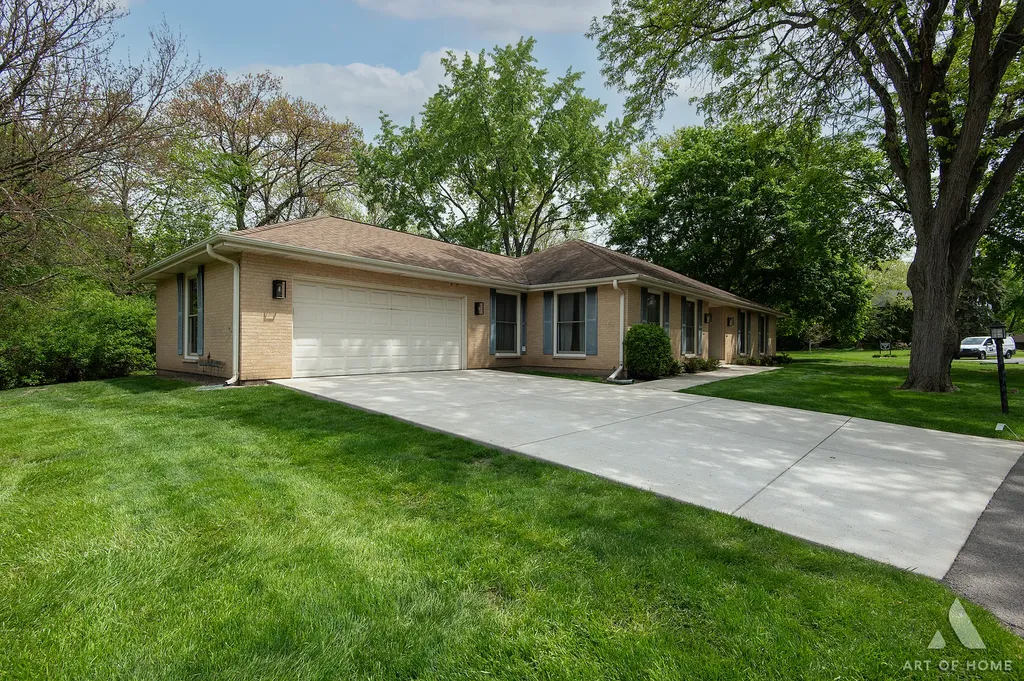 2 Dogwood Road Rolling Meadows IL 60008
