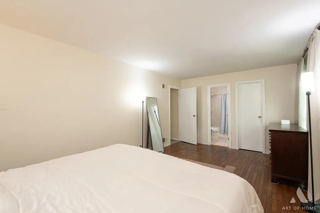 2 Dogwood Road Rolling Meadows IL 60008