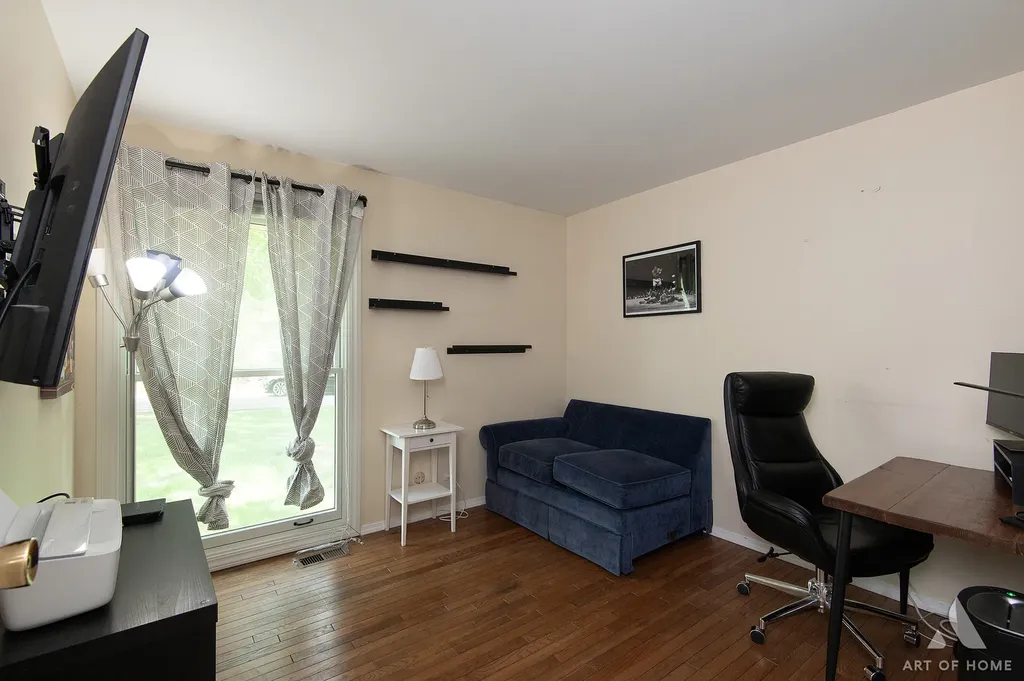 2 Dogwood Road Rolling Meadows IL 60008