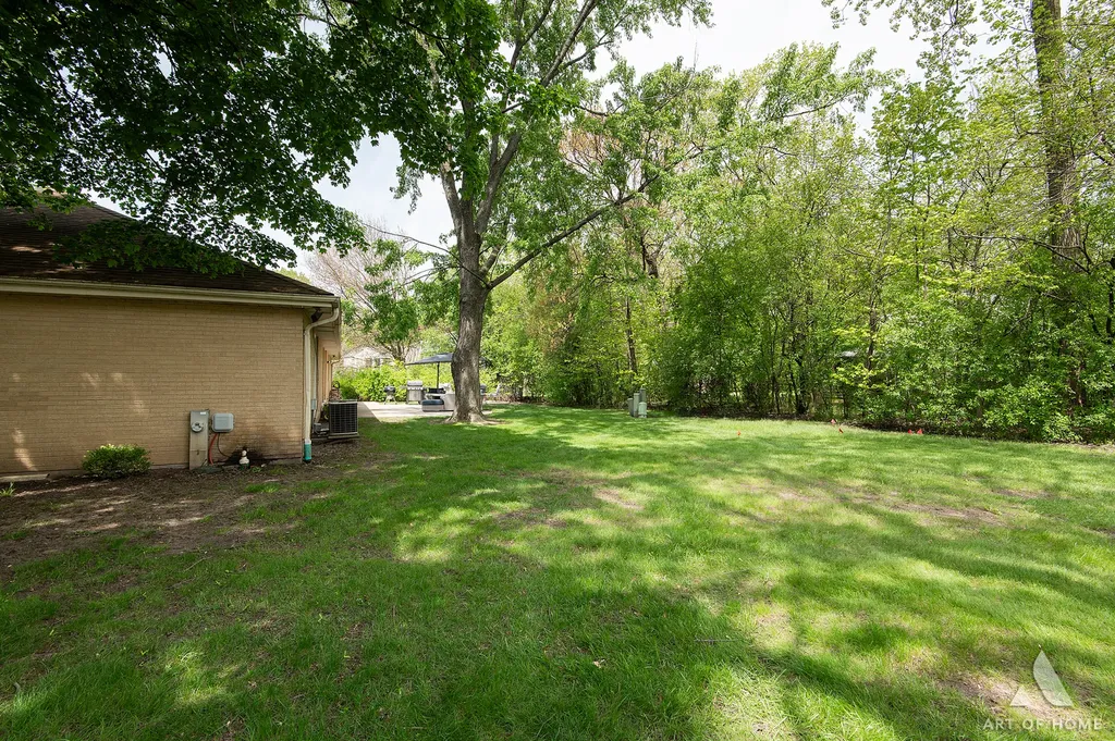 2 Dogwood Road Rolling Meadows IL 60008