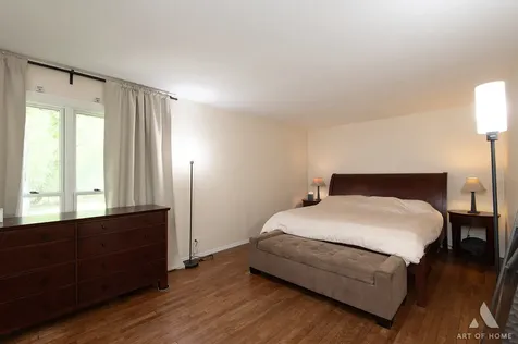 2 Dogwood Road Rolling Meadows IL 60008