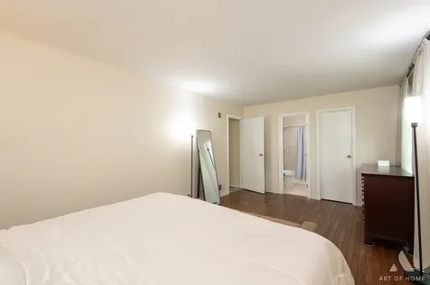 2 Dogwood Road Rolling Meadows IL 60008