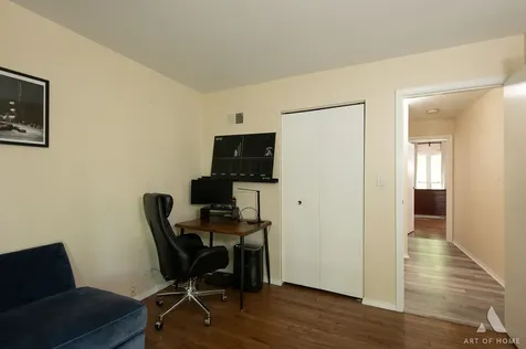 2 Dogwood Road Rolling Meadows IL 60008