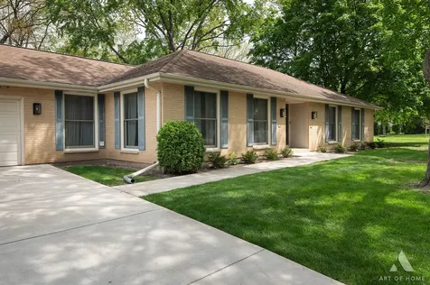2 Dogwood Road Rolling Meadows IL 60008