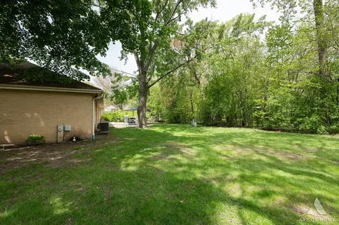 2 Dogwood Road Rolling Meadows IL 60008