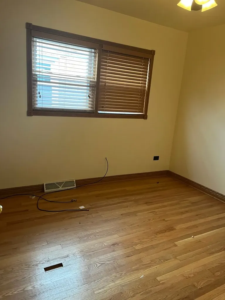 5959 South Rutherford Avenue Chicago IL 60638