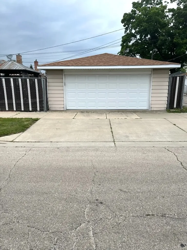 5959 South Rutherford Avenue Chicago IL 60638