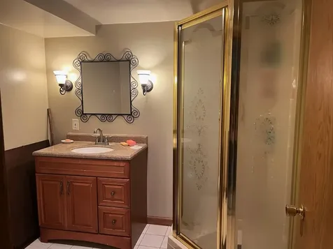 5959 South Rutherford Avenue Chicago IL 60638