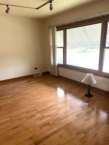 5959 South Rutherford Avenue Chicago IL 60638