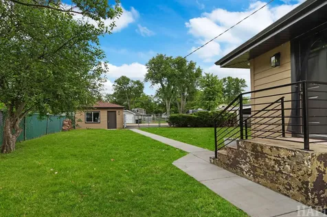 39225 North Shore Avenue Antioch IL 60002