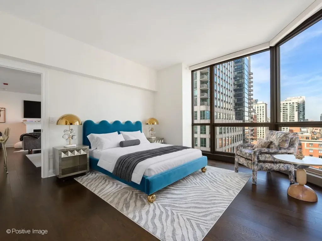 21 East Huron Street Chicago IL 60611