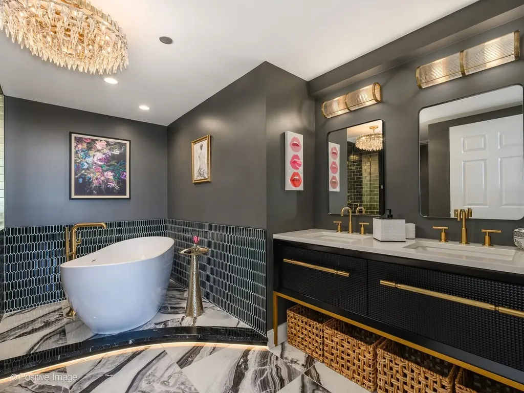 21 East Huron Street Chicago IL 60611