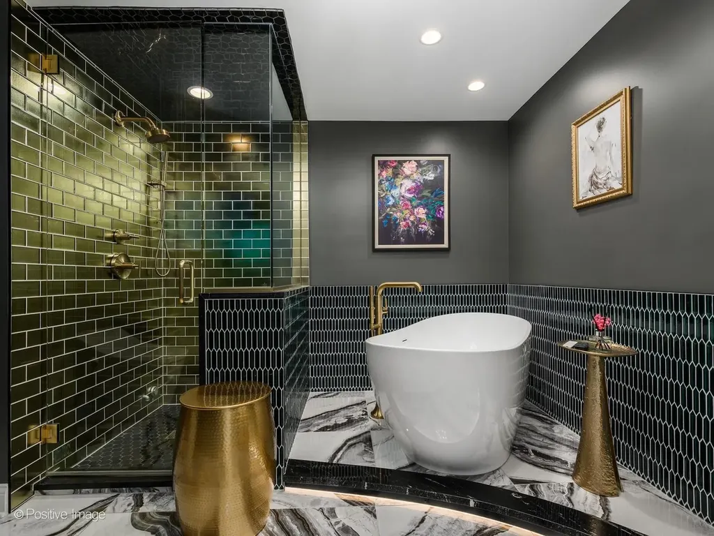 21 East Huron Street Chicago IL 60611