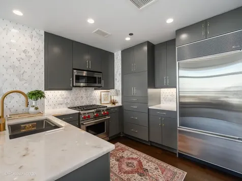 21 East Huron Street Chicago IL 60611
