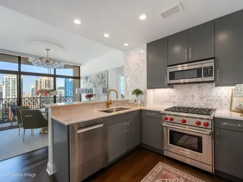 21 East Huron Street Chicago IL 60611