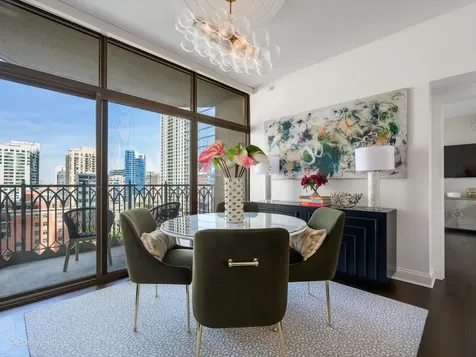 21 East Huron Street Chicago IL 60611