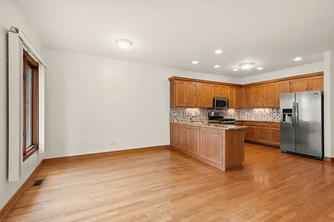 16733 Summercrest Avenue Orland Park IL 60467