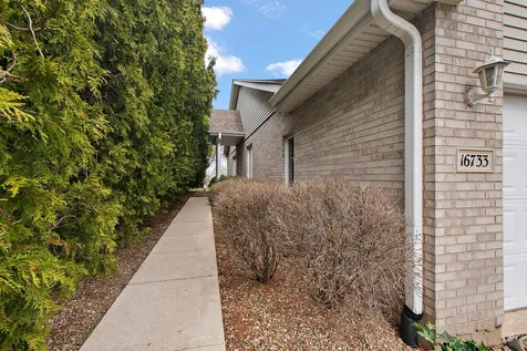 16733 Summercrest Avenue Orland Park IL 60467