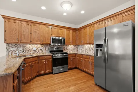 16733 Summercrest Avenue Orland Park IL 60467