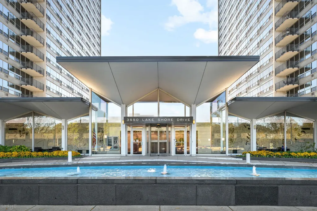 3550 North Lake Shore Drive Chicago IL 60657