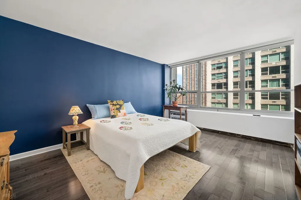 3550 North Lake Shore Drive Chicago IL 60657