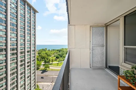 3550 North Lake Shore Drive Chicago IL 60657