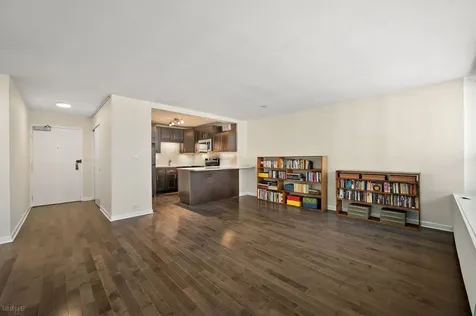 3550 North Lake Shore Drive Chicago IL 60657