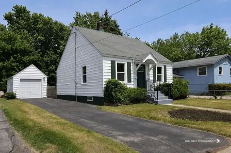 615 Park Street Woodstock IL 60098