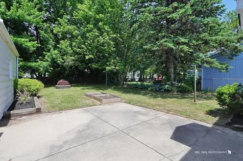 615 Park Street Woodstock IL 60098