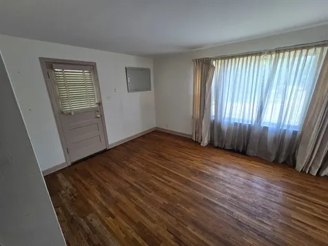 627 N. 11th Street Dekalb IL 60115