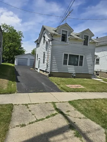 627 N. 11th Street Dekalb IL 60115