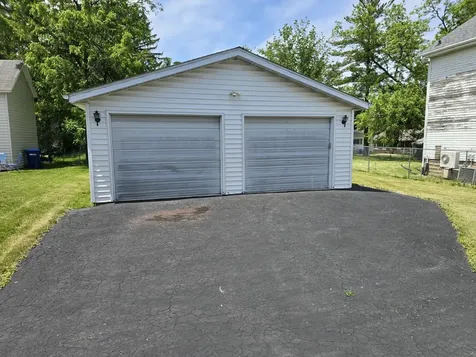 627 N. 11th Street Dekalb IL 60115