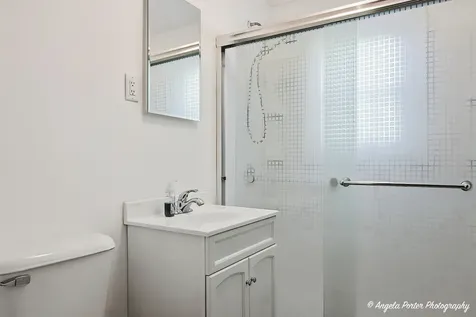 12 Arlington Lane Fox Lake IL 60020