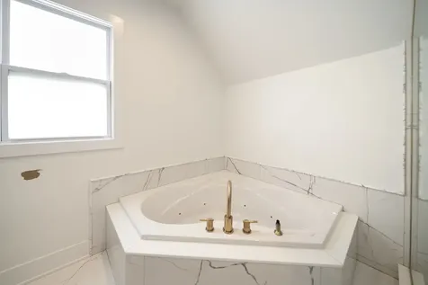 2632 Maple Street Franklin Park IL 60131