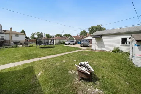 2632 Maple Street Franklin Park IL 60131