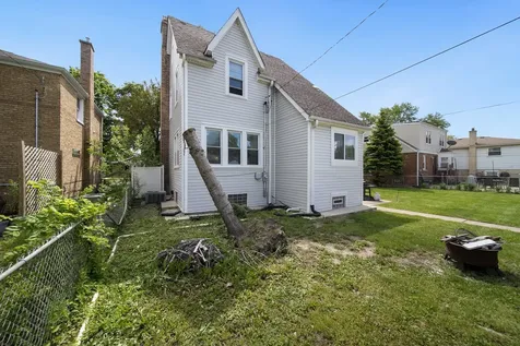 2632 Maple Street Franklin Park IL 60131