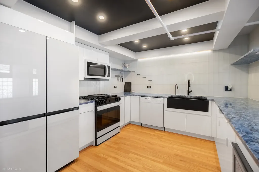 1601 South Michigan Avenue Chicago IL 60616