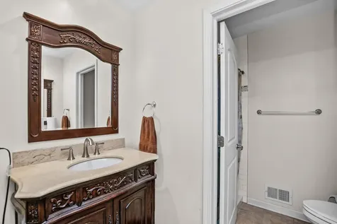 16650 Greenwood Avenue South Holland IL 60473