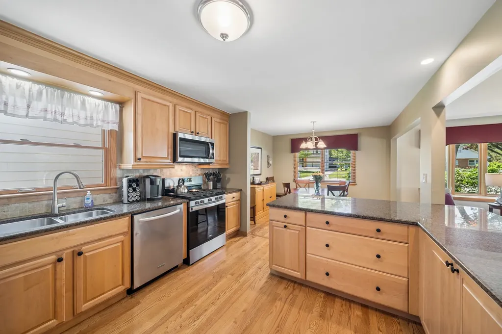 4405 Prospect Avenue Downers Grove IL 60515