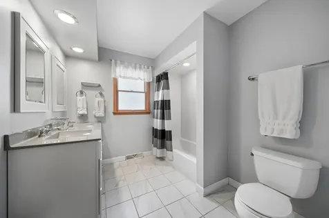 4405 Prospect Avenue Downers Grove IL 60515