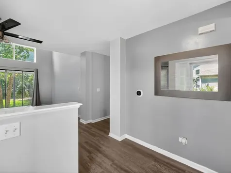 979 Huntington Drive Elk Grove Village IL 60007