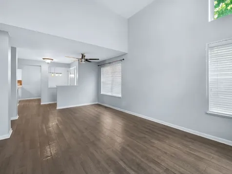 979 Huntington Drive Elk Grove Village IL 60007