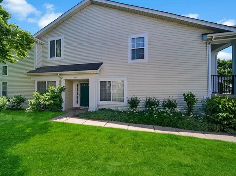 979 Huntington Drive Elk Grove Village IL 60007